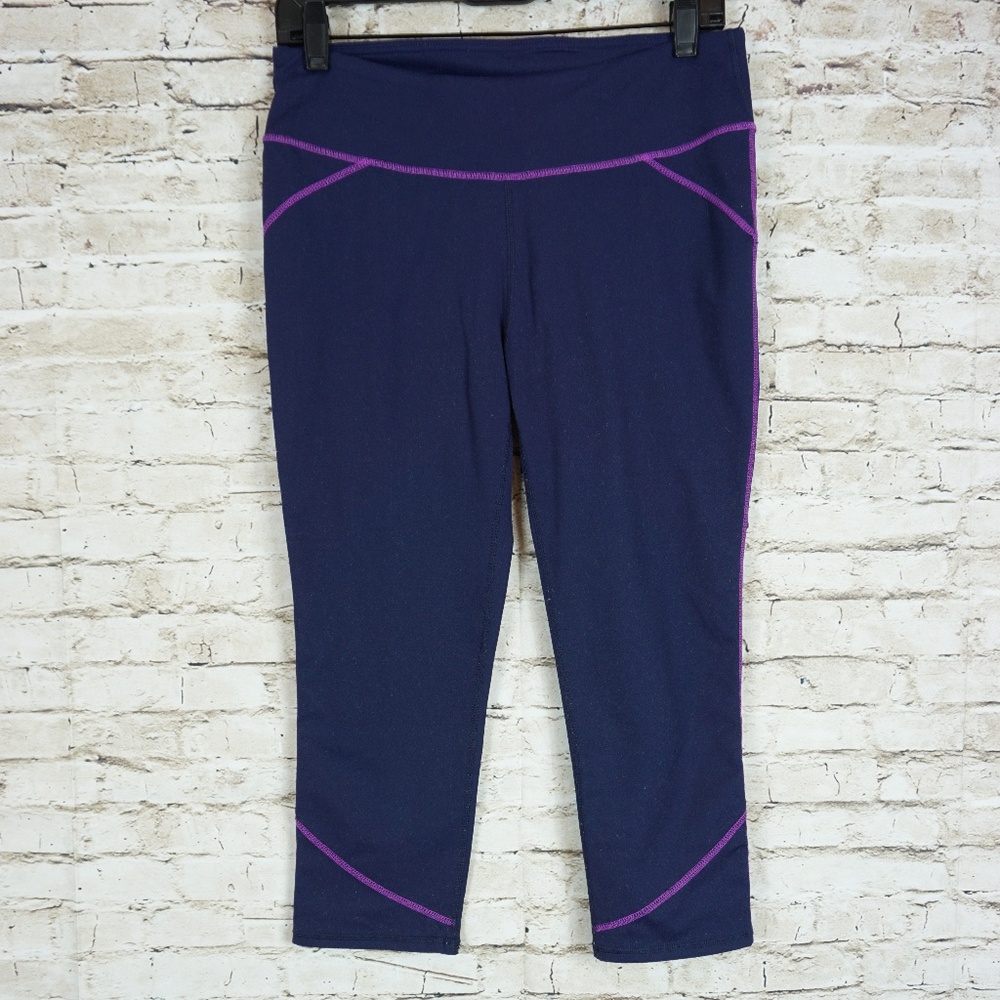 Fabletics Purple Athletic Cropped Leggings